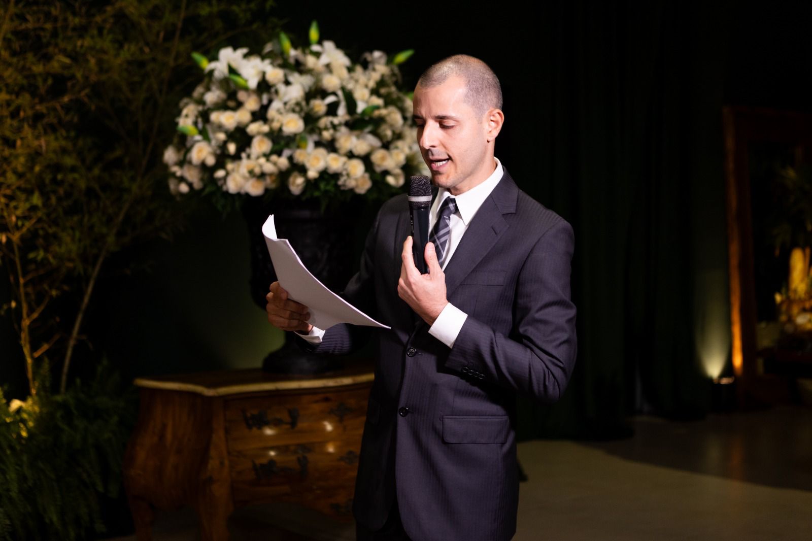 O Dr. Rafael Hellu fez uma emocionante homenagem aos formandos e a todos do Cemil. “Desde o médico mais experiente e capacitado, até o auxiliar de serviços gerais, cada um hoje tem uma parcela nesta conquista”, disse